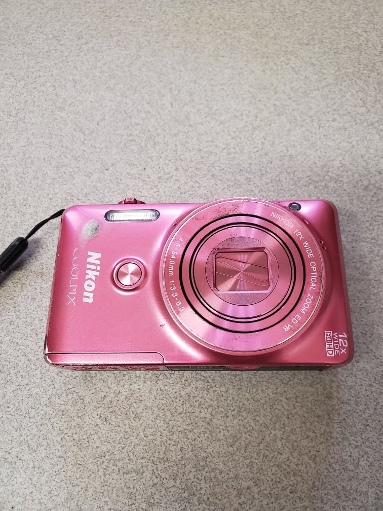 Nikon coolpix camera