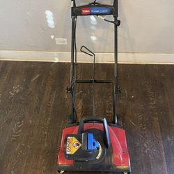 1800 Power Curve Electric Snowthrower