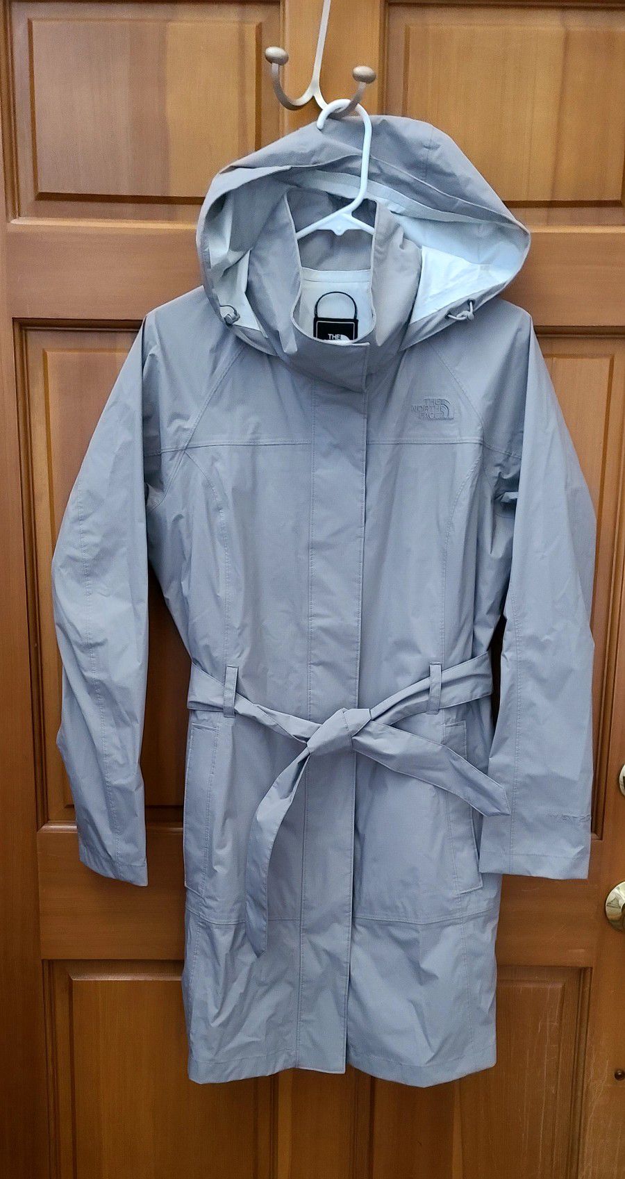 North Face Womens Medium Grey Rain Coat