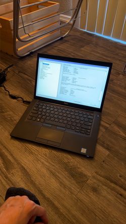 Dell Laptop with 8gen Intel Core i5