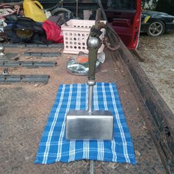 Mjolnir (Thors Battle Hammer)