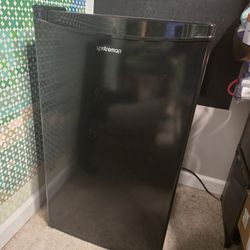 3.2 cu. ft. mini fridge