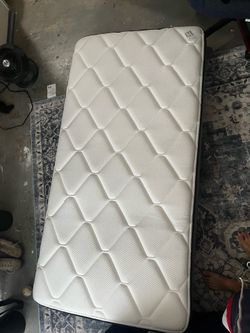 Twin mattress