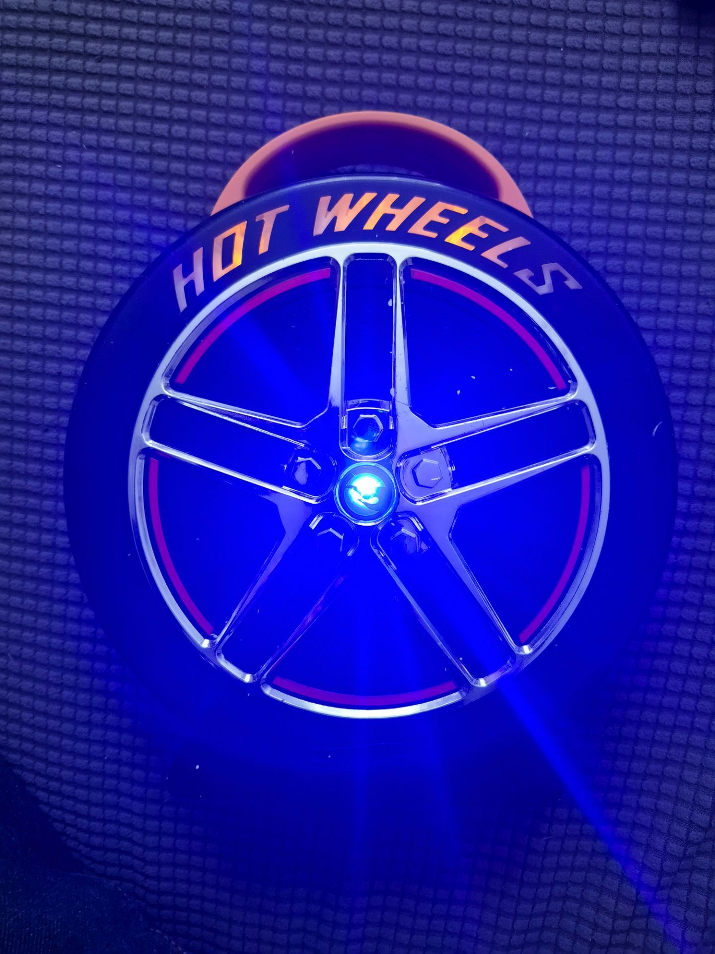 Hot Wheels Light Up/Rev Up Carrying Case Cool!