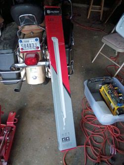 Utilitech shop light