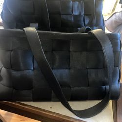 Harvey’s Seat Belt Purse