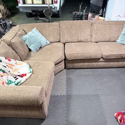 Sectional Couch 
