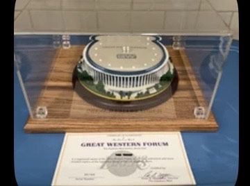 Danberry Mint Rare Lakers Great Western Forum