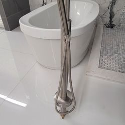 Free Standing Faucet