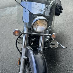 Yamaha 650 Vstart 2005 