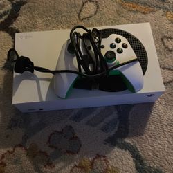 Xbox Series S – 512GB – Excellent Condition
