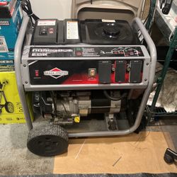 Briggs & Stratton Generator