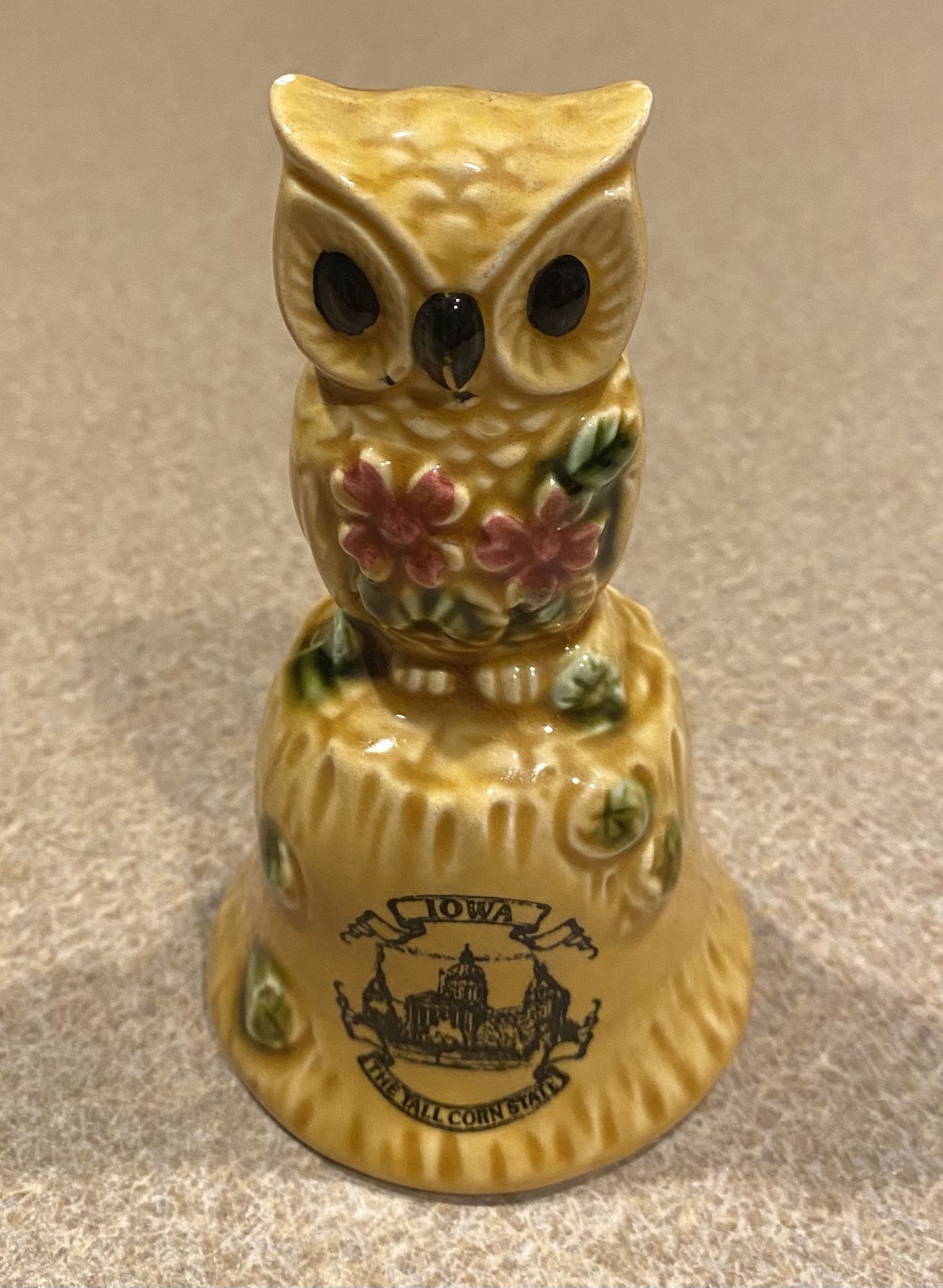 Vtg 1970’s ceramic souvenir bell from Iowa