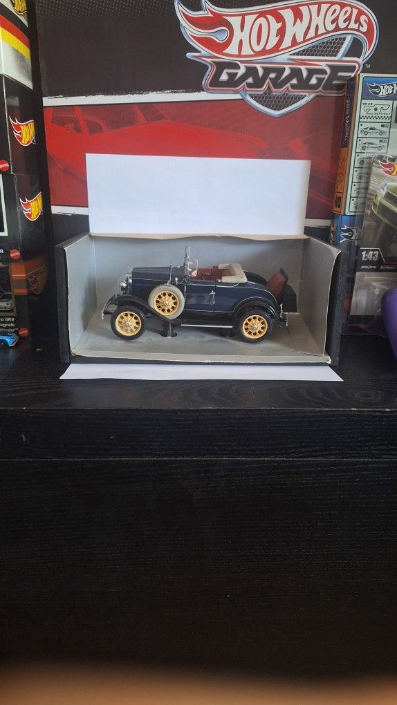 Motor City Classics 1931 Ford Model A Roadster 20002 Washington Blue Model Car
