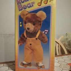 1985 Musical Roller Bear
