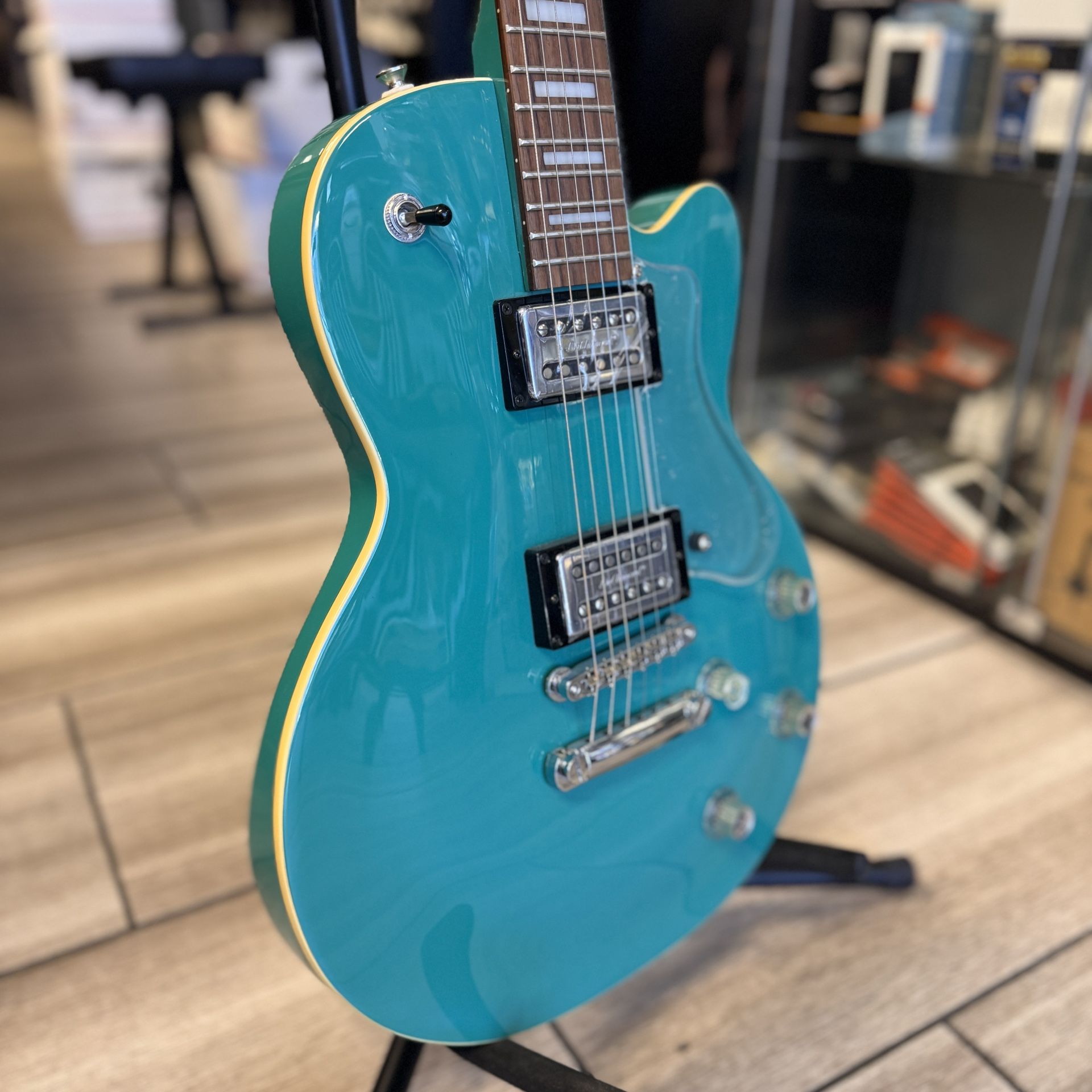 FLASH SALE De Armond Electric Guitar M 75 Fair Condition