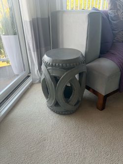 Gray Interlocking Ring Garden Stools / Side Tables (Set of 2)