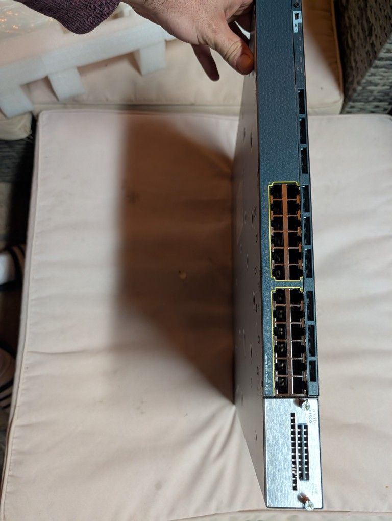 Cisco Catalyst 3560X-24P PoE+ Switch – Tested Power-On, Sold As-Is