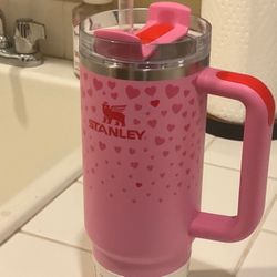 Stanley 30 Ounce heart t7mbler, New
