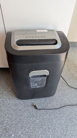 Royal paper shredder