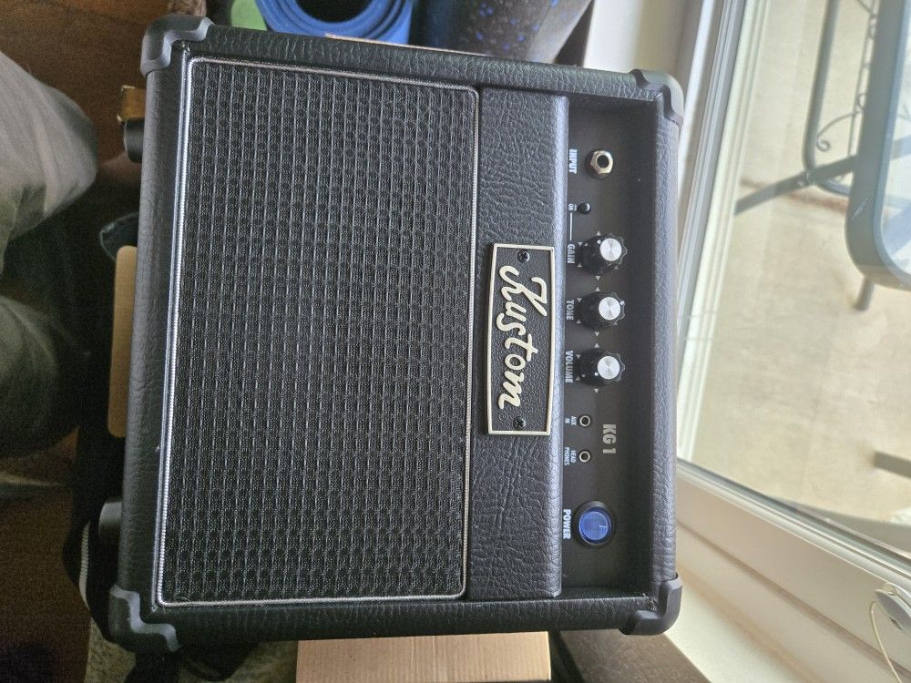 Kustom KG1 10 watt amplifier