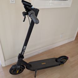 Segway Ninebot MAX G30 Scooter