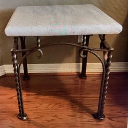 Side Table Coral Stone.  J.KORALITH