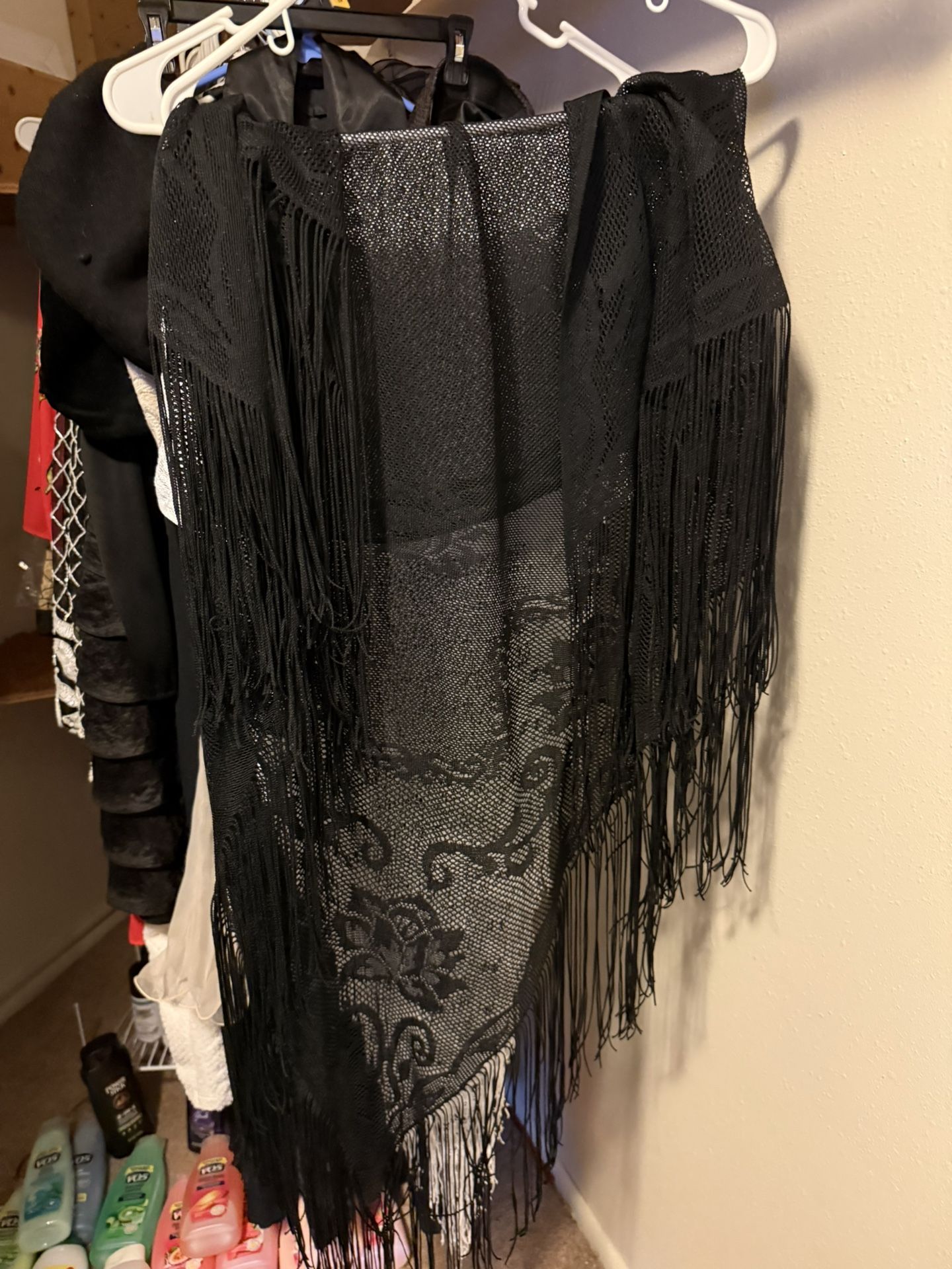 Black And White Shawls