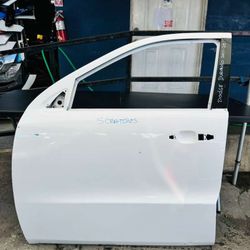 DODGE DURANGO 2011-2022 FRONT DRIVER SIDE DOOR OEM 