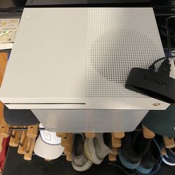 Xbox One S