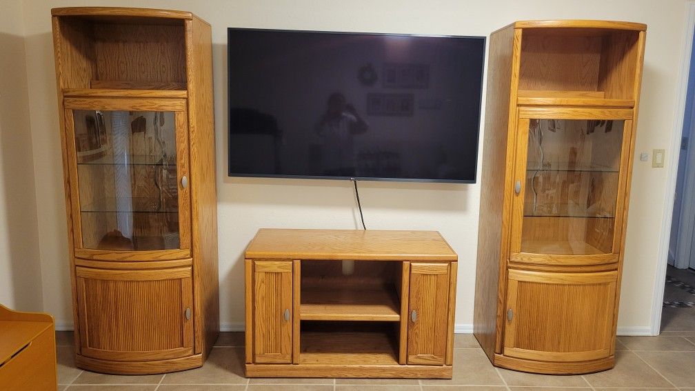 Oak Entertainment Center 