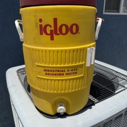 Igloo Industrial Water Cooler (5 Gallon)