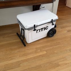 RTIC 52QT Heavy Duty Cooler 