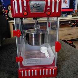 Small Brand New Popcorn Popper 