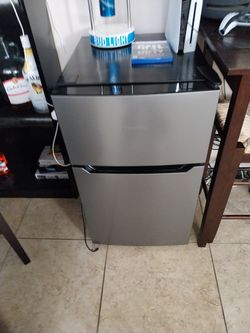 HISENSE MINI FRIDGE $120 O.B.O