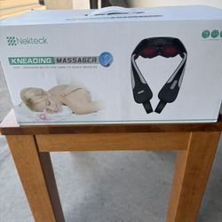 *Nekteck KNEADING MASSAGER