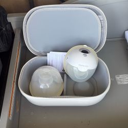 Y330 Momcozy M5 Hands-Free Wearable Electric Breast Pump Set