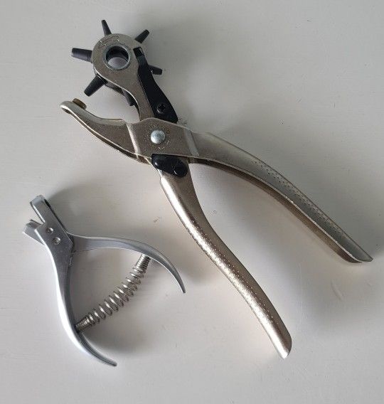 Revolving Hole Punch And Pattern Hole Punch