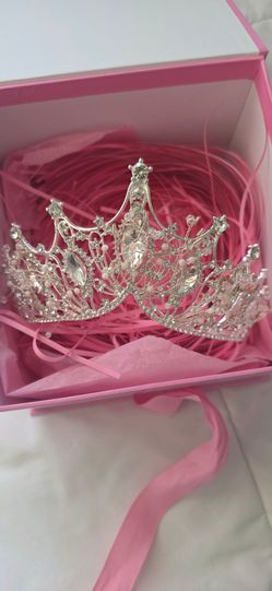 Silver crown
