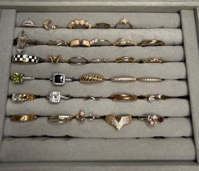 Assorted rings! (Sizes 7, 8, 9, and midi)