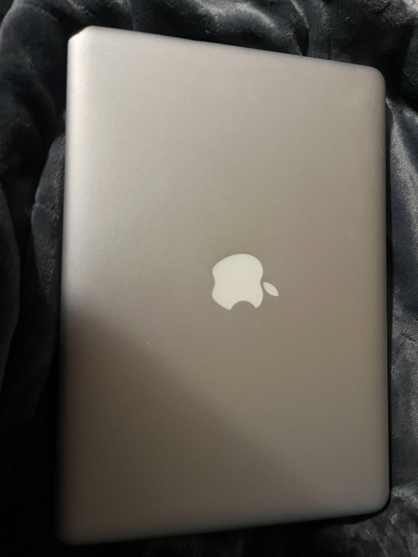 Apple MacBook Pro 13.3" Laptop