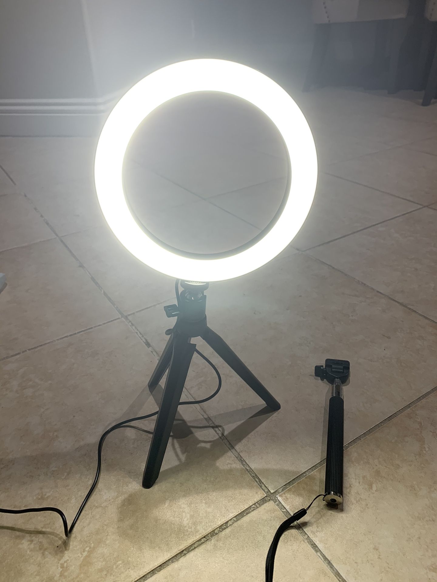 NEW Ring Light Selfie for bedroom bathroom closet mirror camera photography makeup vanity Valentines