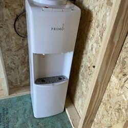 Water dispenser