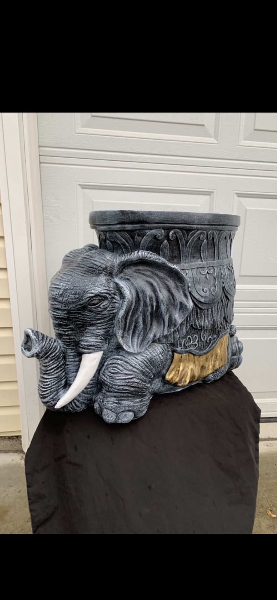 Large Elephant Floor Table