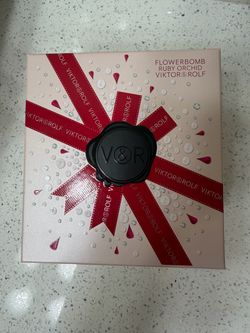 Viktor & Rolf Flowerbomb Ruby Orchid Perfume