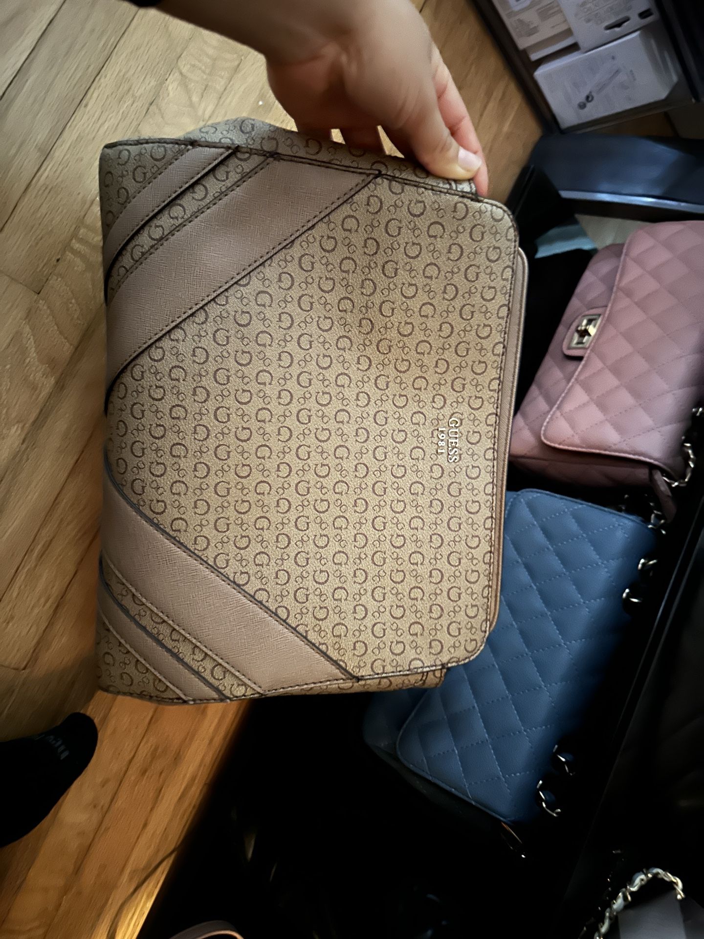 Guess Large Bag/purse