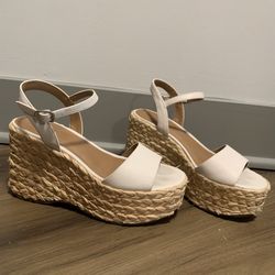 Universal Thread White and Tan Wedge Espadrilles size 7.5