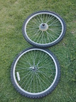 Extra bike tires size 26"
