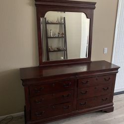 Solid Wood Dresser With Mirror