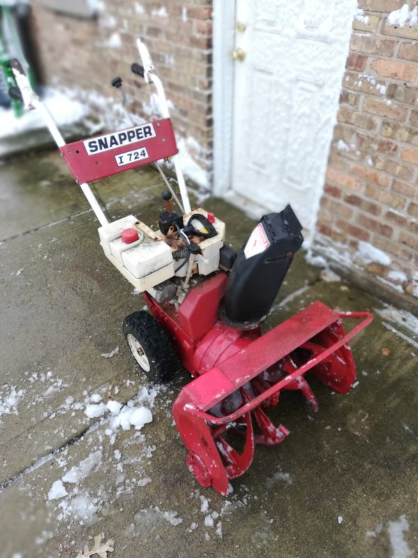 Snapper I 724 snow blower for Sale in Oak Lawn, IL OfferUp
